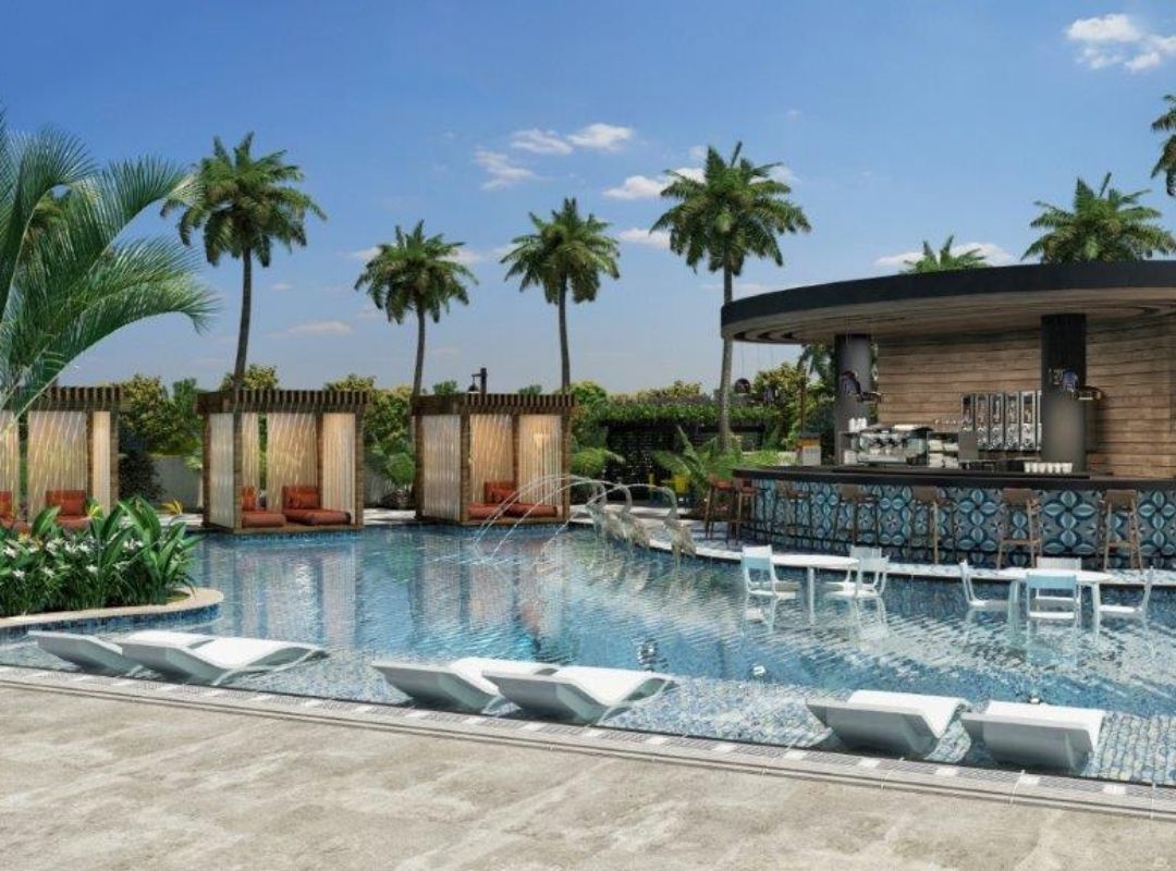 Havuz içinde özel güneşlenme alanları